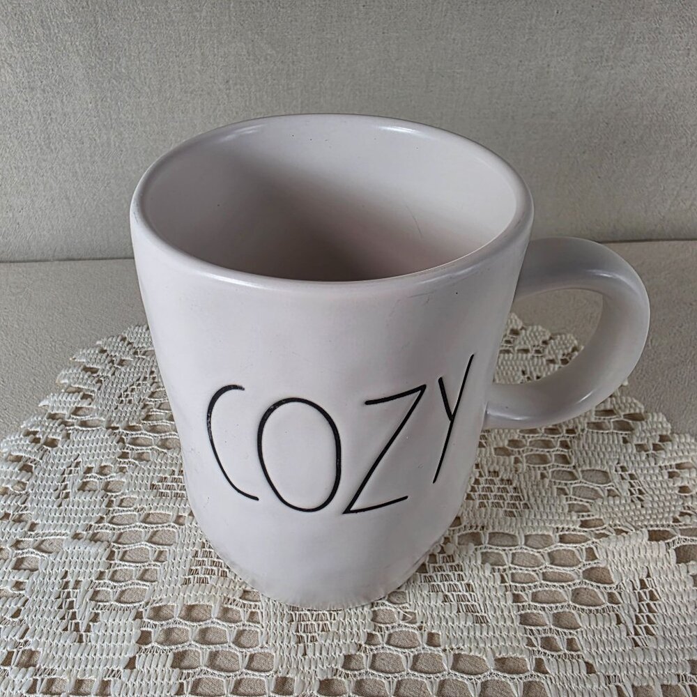 Rae Dunn Ceramic "Cozy" Mug With Black Lid 16 Oz Capacity White With Textured Fi - Picture 7 of 9